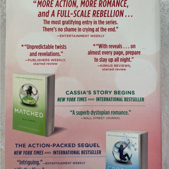 Reached by Ally  CONDIE new book - Picture 2 of 3